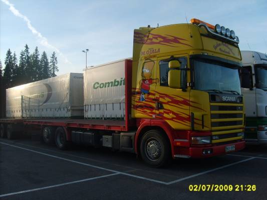 Kuljetus M Ojalan Scania 124L
Kosken Autokeskuksen ajossa oleva Kuljetus M Ojalan Scania 124L täysperävaunuyhdistelmä.
Avainsanat: Ojala Kosken Autokeskus Scania 124L ABC Hirvaskangas Bart Simpson