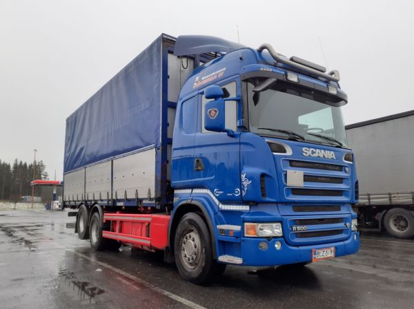 Maanrakennus Karvosenojan Scania R500
Maanrakennus Karvosenoja Oy:n Scania R500 rahtiauto.
Avainsanat: Karvosenoja Scania R500 ABC Hirvaskangas