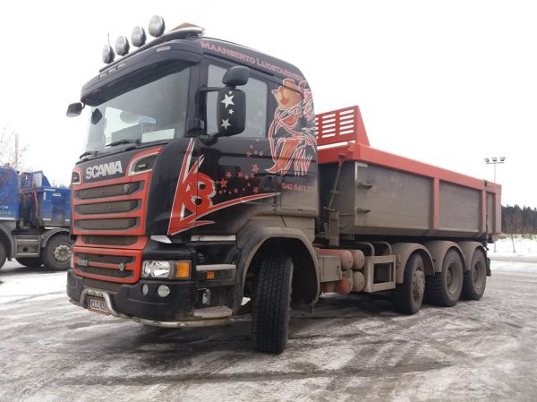 Maansiirto Luostarisen Scania R580
Maansiirto Luostarinen Ky:n maansiirtoauto.
Avainsanat: Luostarinen Scania R580