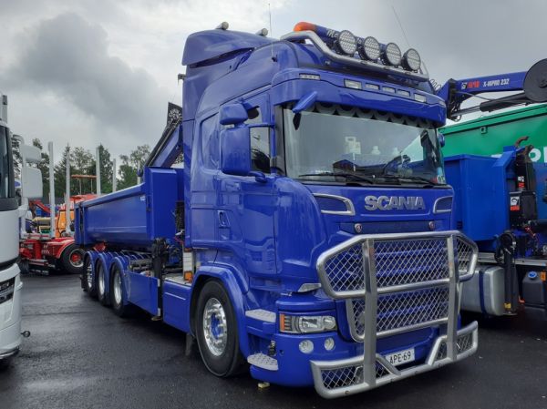 Maanrakennus Morrin Scania R650
Maanrakennus Morrin nosturilla varustettu Scania R650.
Avainsanat: Morri Scania R650 Himos22