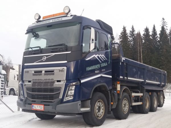 Maansiirto Viialan Volvo FH16
Maansiirto Viialan Volvo FH16 sora-auto.
Avainsanat: Viiala Volvo FH16