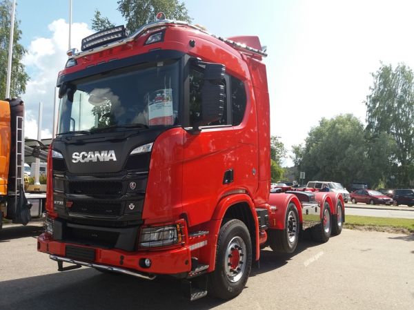Maantiekiitäjän Scania R730
Maantiekiitäjät Oy:n Scania R730.
Avainsanat: Maantiekiitäjät Scania R730 Viitasaari19