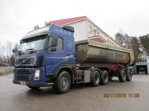 Manijahdin Volvo FM12
Manijahti Oy:n Volvo FM12 sorapuolikas
Avainsanat: Manijahti Volvo FM12