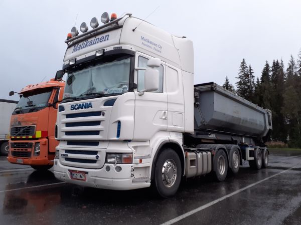 Matikaisen Scania R500
Matikainen Oy:n Scania R500 sorapuolikas.
Avainsanat: Matikainen Scania R500 ABC Hirvaskangas Emppu