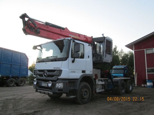 Kosken Megawatin MB 3355 Actros
Kosken Megawatti Oy:n MB 3355 Actros. 
Avainsanat: Megawatti MB 3355 Actros