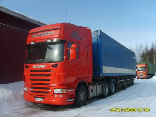 Kosken Megawatin Scania R620
Kosken Megawatti Oy:n Scania R620 hakepuolikas.
Avainsanat: Megawatti Scania R620