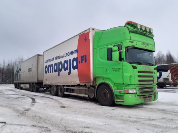 Melkoset Oy:n Scania R560
Melkoset Oy:n Scania R560 täysperävaunuyhdistelmä.
Avainsanat: Melkoset Scania R480 ABC Hirvaskangas Kaski Omapaja