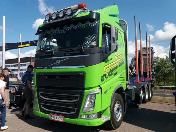 Metsärahti Koistisen Volvo FH16
Metsärahti Koistisen Volvo FH16 puutavara-auto.
Avainsanat: Metsärahti Koistinen Volvo FH16 Viitasaari19