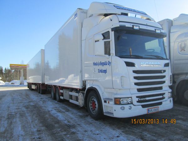 Nisula ja Seppälän Scania R500
Nisula ja Seppälä Oy:n Scania R500 täysperävaunuyhdistelmä.
Avainsanat: Nisula&Seppälä Swanline Scania R500 Shell Hirvaskangas 5