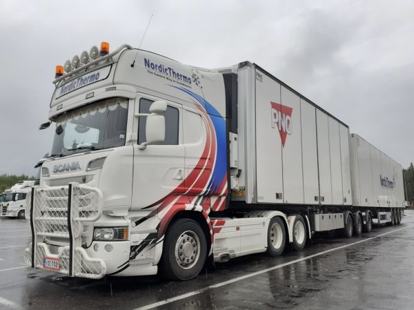 NordicThermo Transportin  Scania R730
NordicThermo Transport Oy:n Scania R730 b-juna.
Avainsanat: NordicThermo Scania R730 B-juna ABC Hirvaskangas