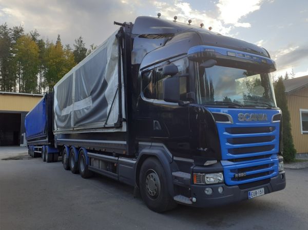 Nosto ja Kuljetus Jauhiaisen Scania R520
Nosto ja Kuljetus Jauhiainen Ky:n Scania R520 turveyhdistelmä..
Avainsanat: Jauhiainen Scania R520