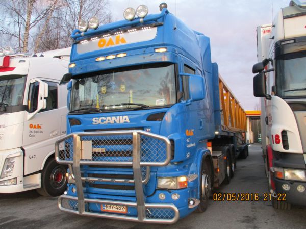 P&T Karjalaisen Scania R500 
Oulun Autokuljetuksen ajossa oleva P&T Karjalainen Ky:n Scania R500 puoliperävaunuyhdistelmä.
Avainsanat: OAK Karjalainen Scania R500 Shell Hirvaskangas 361