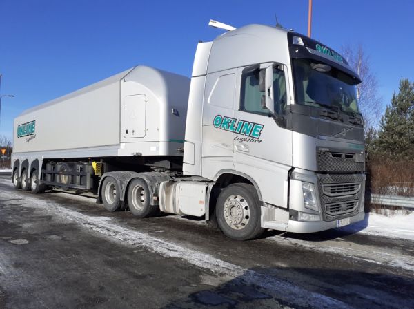 OKLinen Volvo FH460
OKLinen Volvo FH460 puoliperävaunuyhdistelmä.
Avainsanat: OKLine Volvo FH460 ABC Hirvaskangas