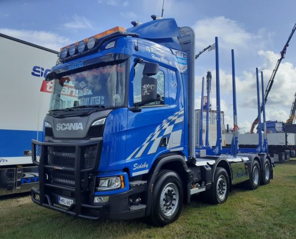 Oy Urakointi H Utterin Scania 560R
Oy Urakointi H Utter Ab:n Scania 560R puutavara-auto.
Avainsanat: Utter Scania 560R Alahärmä25
