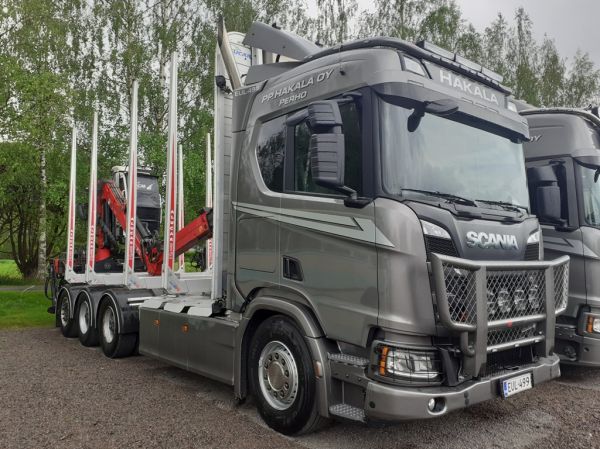 PP. Hakalan Scania R660
PP. Hakala Oy:n Scania R660 puutavara-auto.
Avainsanat: Hakala Scania R660 Perho25