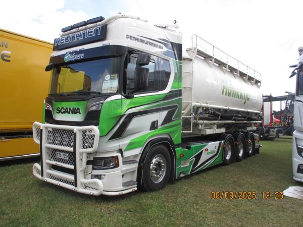 P Reunasen Scania R590
P Reunanen Oy:n Scania R590 säiliöauto.
Avainsanat: Hankkija Reunanen Scania R590 Alahärmä25