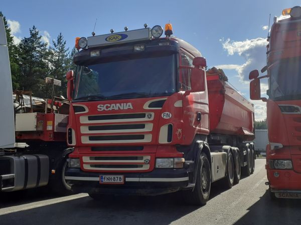 P&T Lambergin Scania R560
P&T Lamberg Ay:n Scania R560 sorapuolikas.
Avainsanat: Lamberg Scania R560 Shell Hirvaskangas