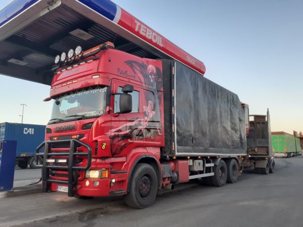 Palsiforestin Scania R730
Palsiforest Oy:n Scania R730 energiapuuyhdistelmä.
Avainsanat: Palsiforest Scania R730 ABC Hirvaskangas Viikinki