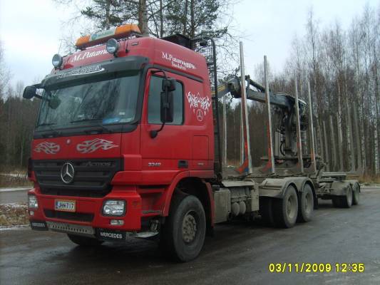 M Pataman MB 3348 Actros 
M Pataman MB 3348 Actros puutavarayhdistelmä.
Avainsanat: Patama MB 3348 Actros