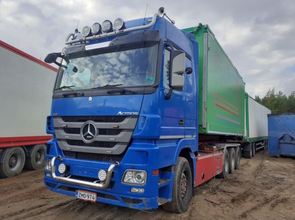 Piipsan Turpeen MB Actros
Piipsan Turve Oy:n MB Actros  turveyhdistelmä
Avainsanat: Piipsan Turve MB Actros