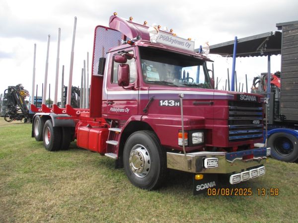 Pölkkytransin Scania T143H
Pölkkytrans Oy:n Scania T143H puutavara-auto.
Avainsanat: Pölkkytrans Scania T143H Alahärmä25