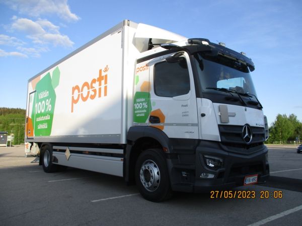 Postin MB 300 eActros
Posti Oy:n täyssähköinen MB 300 eActros jakeluauto.
Avainsanat: Posti MB 300 eActros 236500