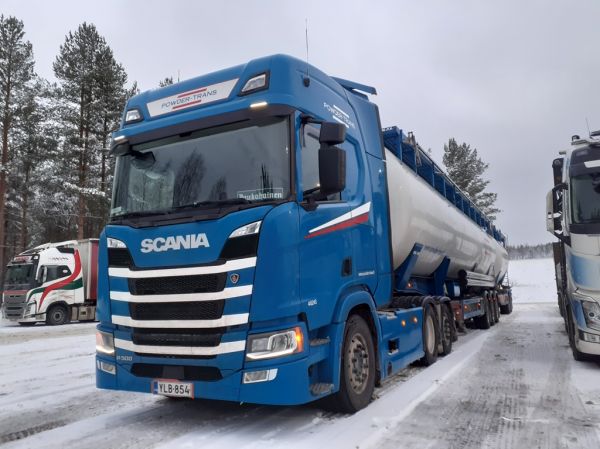 Powder-Transin Scania R500
Powder-Transin Scania R500 puoliperävaunu+vasikayhdistelmä.
Avainsanat: Powder-Trans Scania R500 Shell Hirvaskangas 40243 Jouhakainen