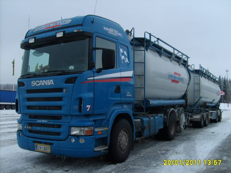Powder-Transin Scania R470 
Powder-Trans AB Oy:n Scania R470 säiliöyhdistelmä.
Avainsanat: Powder-Trans Scania R470 ABC Hirvaskangas 7