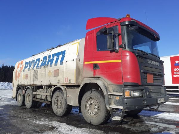 Pyylahden Scania 410
Pyylahden Scania 410 räjähdeauto.
Avainsanat: Pyylahti Scania 410 ABC Hirvaskangas