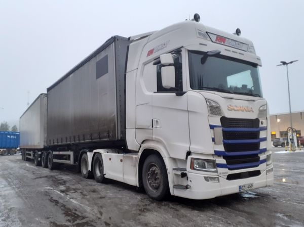 RM Transitin Scania S500
RM Transitin Scania S500 b-juna.
Avainsanat: RM-Transit Scania S500 ST1 Hirvaskangas