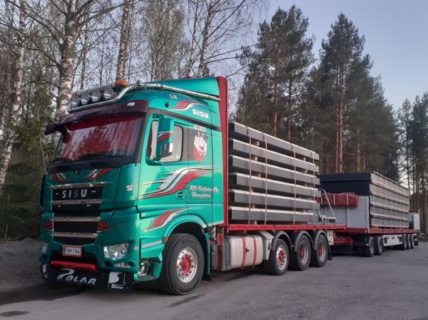 Klikkaa kuvaa nähdäksesi se täysikokoisena
==============
RV-Kuljetuksen Sisu
RV-Kuljetus Oy:n Sisu täysperävaunuyhdistelmä.
Avainsanat: RV-Kuljetus Sisu ST1 Hirvaskangas RV-Kuljetuksen Sisu
RV-Kuljetus Oy:n Sisu täysperävaunuyhdistelmä.
Avainsanat: RV-Kuljetus Sisu ST1 Hirvaskangas