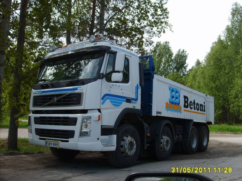 Kuljetusliike Rahikkalan Volvo FM480 
Kuljetusliike Rahikkala Oy:n Volvo FM480 sora-auto.
Avainsanat: Rahikkala Volvo FM480