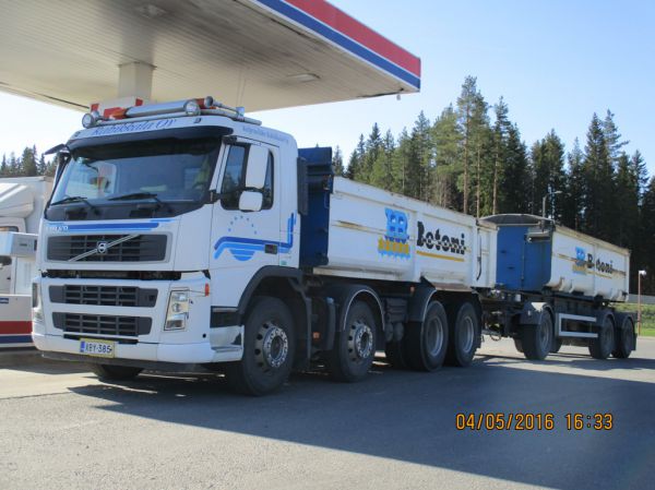 Kuljetusliike Rahikkalan Volvo FM480 
Kuljetusliike Rahikkala Oy:n Volvo FM480 sorayhdistelmä.
Avainsanat: Rahikkala Volvo FM480 ABC Hirvaskangas