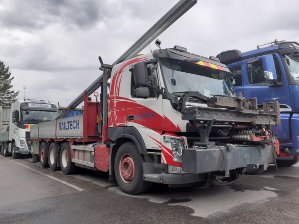 Railtechin Volvo FM
Railtech Oy:n Volvo FM.
Avainsanat: Railteh Volvo FM Shell Hirvaskangas