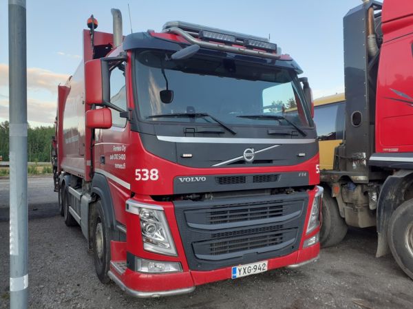 Remeon Volvo FM
Remeo Oy:n Volvo FM jäteauto.
Avainsanat: Remeo Volvo FM 538 Hirvaskangas