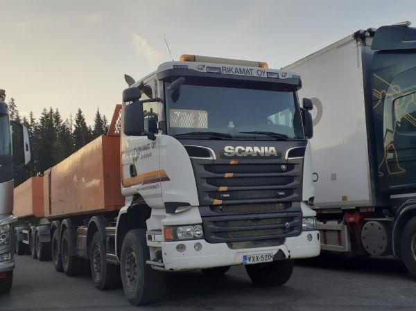 Rikamatin Scania R520
Rikamat Oy:n Scania R520 sorayhdistelmä.
Avainsanat: Rikamat Scania R520 ABC Hirvaskangas