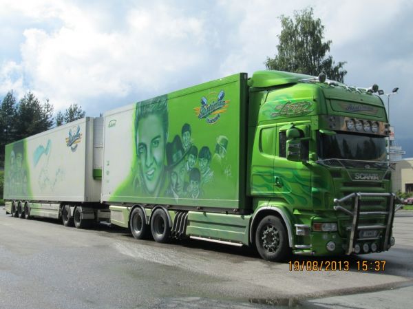 Kuljetus Ristimaan Scania R500
Kuljetus Ristimaa Oy:n Scania R500 "Legend" täysperävaunuyhdistelmä.
Avainsanat: Ristimaa Scania R500 Legend Shell Hirvaskangas