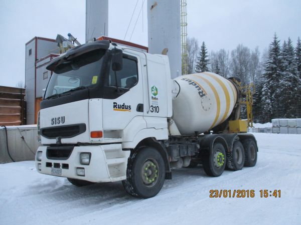 Ruduksen Sisu
Rudus Oy:n Sisu betoniauto.
Avainsanat: Rudus Sisu