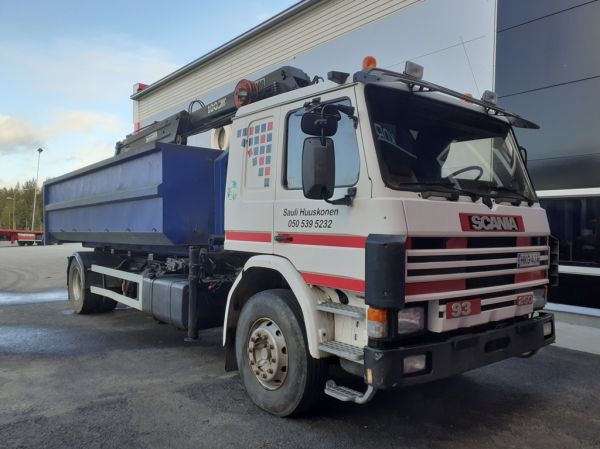 S Huuskosen Scania 93
S Huuskosen nosturilla varustettu Scania 93 vaihtolava-auto.
Avainsanat: Huuskonen Scania 93 Hirvaskangas