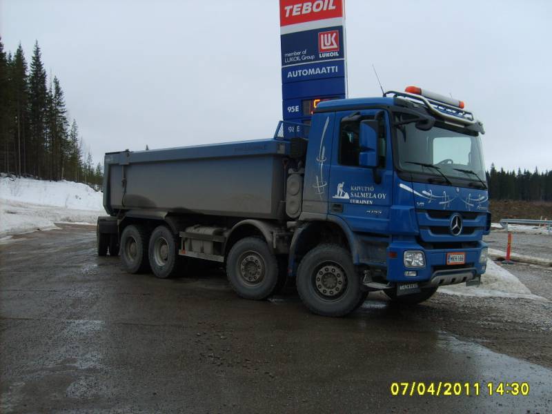 Kaivutyö Salmelan MB 4155 Actros
Kaivutyö Salmela Oy:n MB 4155 Actros sorayhdistelmä.
Avainsanat: Salmela MB 4155 Actros Hirvaskangas