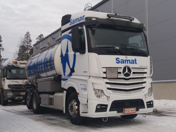 Samat Nordic Oy:n MB 2551 Actros
Samat Nordic Oy:n MB 2551 Actros säiliöauto.
Avainsanat: Samat Group Samat Nordic MB 2551 Actros 11083