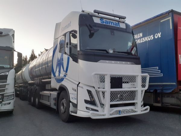Klikkaa kuvaa nähdäksesi se täysikokoisena
==============
M&T Viljakaisen Volvo FH500
Samat Groupin ajossa oleva M&T Viljakainen Oy:n Volvo FH500 säiliöyhdistelmä.
Avainsanat: Samat Group Viljakainen Volvo FH500 14314 ABC Hirvaskangas M&T Viljakaisen Volvo FH500
Samat Groupin ajossa oleva M&T Viljakainen Oy:n Volvo FH500 säiliöyhdistelmä.
Avainsanat: Samat Group Viljakainen Volvo FH500 14314 ABC Hirvaskangas