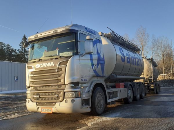 Kuljetus K Alastalon Scania R520
Samat Groupin ajossa oleva Kuljetus K Alastalo Ky:n Scania R520 säiliöyhdistelmä.
Avainsanat: Alastalo Samat Group Scania R520 Kaikka