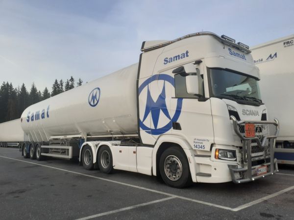 JP Haanpään Scania
Samat Groupin ajossa oleva JP Haanpää Oy:n Scania puoliperävaunuyhdistelmä.
Avainsanat: Samat Group Haanpää Scania ABC Hirvaskangas 14345