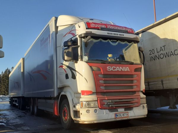 Savon Kuormalavan Scania R450
Savon Kuormalava Ky:n Scania R450 täysperävaunuyhdistelmä.

Avainsanat: Savon-Kuormalava Scania R450 ABC Hirvaskangas