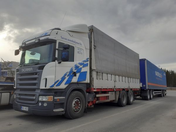 Savon nostokuljetuksen Scania R500
Savon nostokuljetus Oy:n Scania R500 täysperävaunuyhdistelmä.
Avainsanat: Savon-nostokuljetus Scania R500 ABC Hirvaskangas