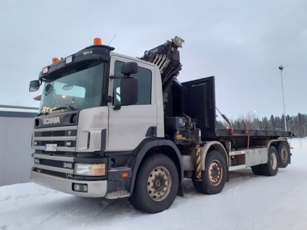 Scania 114
Nosturilla varustettu Scania 114 koukkulava-auto.
Avainsanat: Scania 114 Hirvaskangas