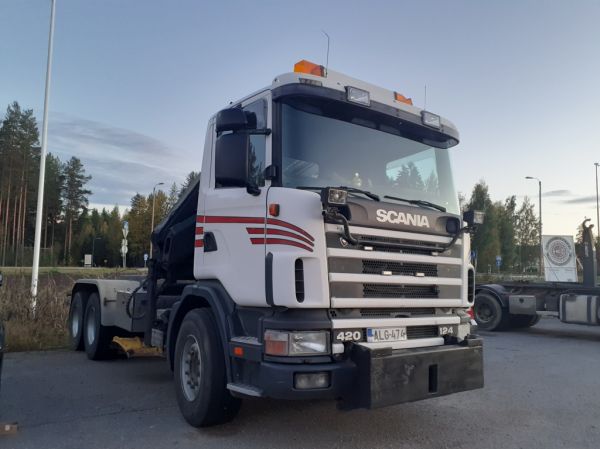 Klikkaa kuvaa nähdäksesi se täysikokoisena
==============
Scania 124
Nosturilla varustettu Scania 124 vaihtolava-auto.
Avainsanat: Scania 124 Hirvaskangas Scania 124
Nosturilla varustettu Scania 124 vaihtolava-auto.
Avainsanat: Scania 124 Hirvaskangas
