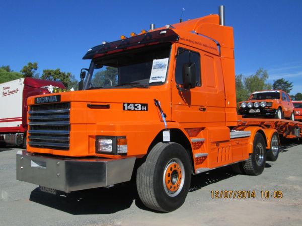 Scania T143H
Scania T143H rekkaveturi.
Avainsanat: Scania T143H Viitasaari14