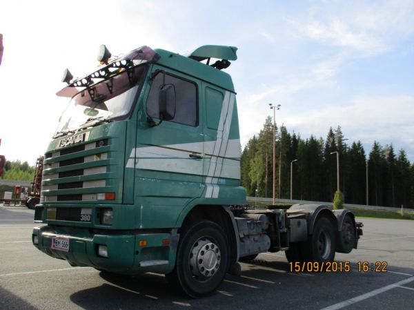 Scania 143
Scania 143 rekkaveturi.
Avainsanat: Scania 143 ABC Hirvaskangas